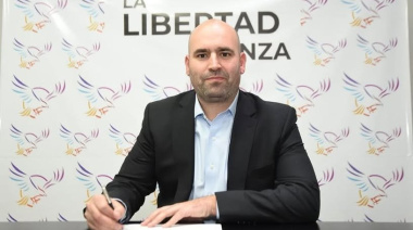 Es candidato libertario, fue funcionario de Kicillof y hasta lo imaginaba como Presidente