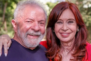 Lula pidió permiso a la Justicia para visitar a Cristina en prisión domiciliaria